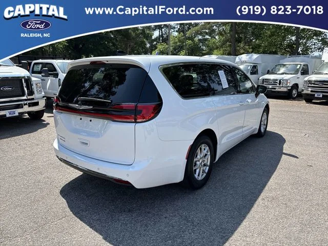 Used 2024 White Chrysler Touring L image 8