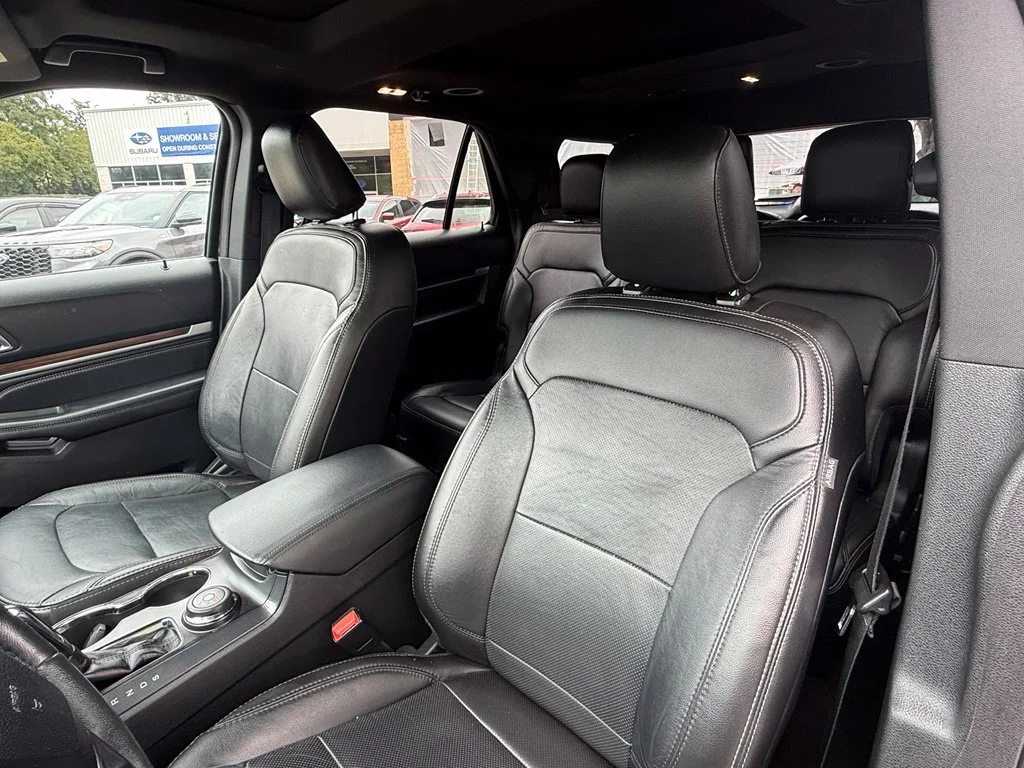 Used 2019 Agate Black Metallic Ford Limited image 22