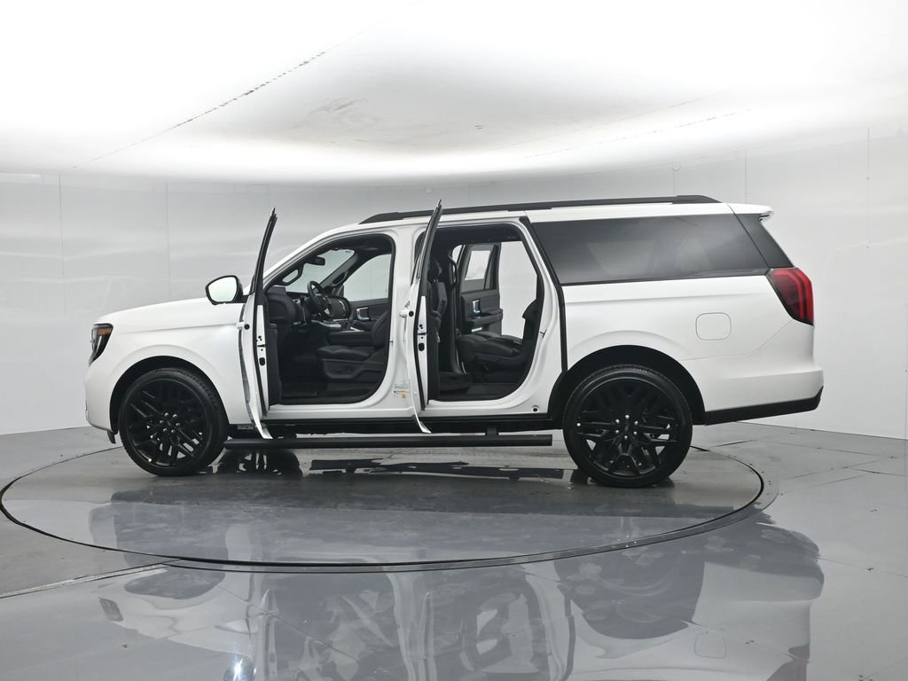 New 2027 White Ford Platinum image 39