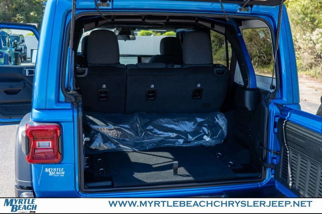 New 2026 Hydro Blue Pearl-Coat Exterior Paint Jeep Sport S image 31