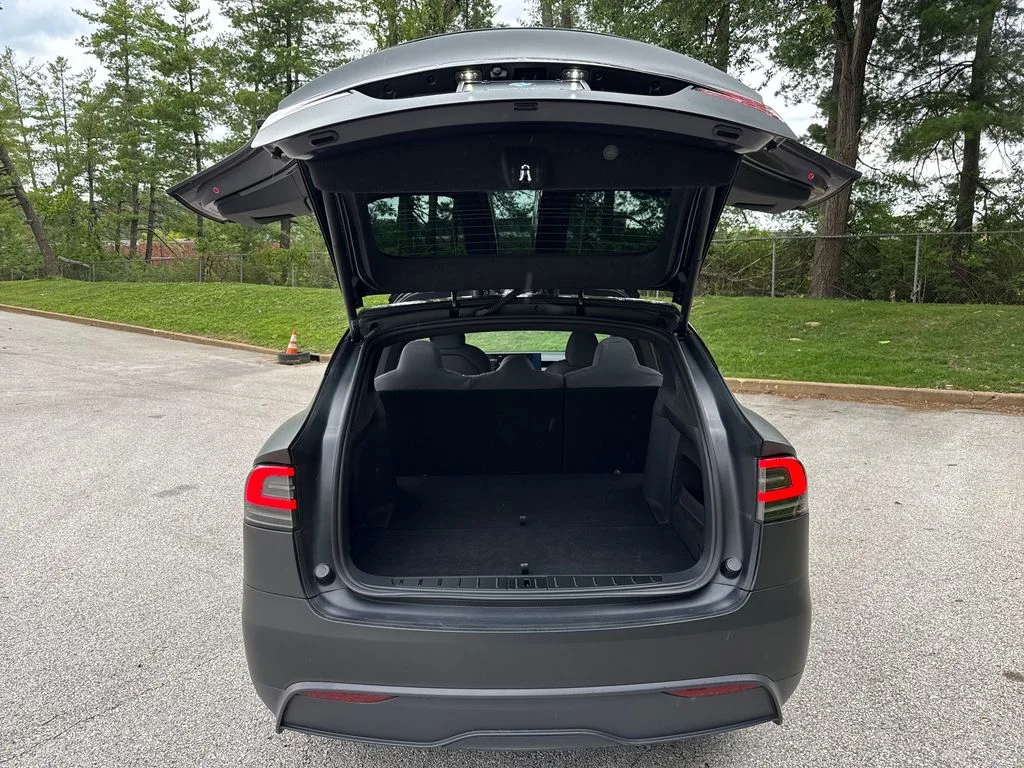 Used 2023 Gray Tesla Base image 31