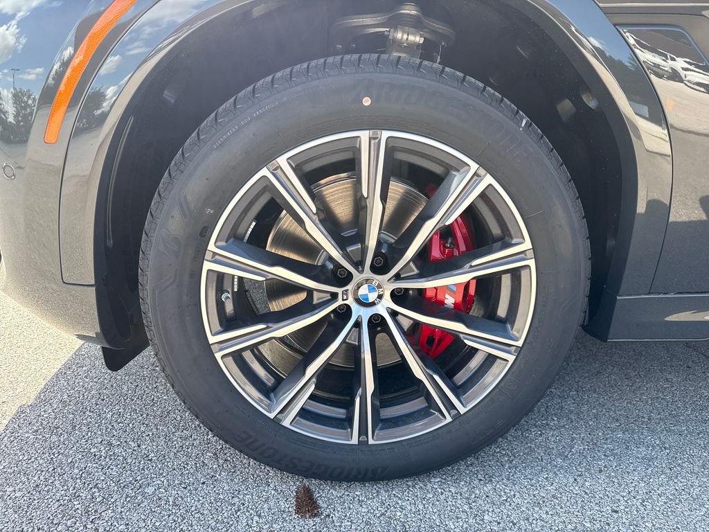 New 2027 Gray BMW xDrive40i image 9