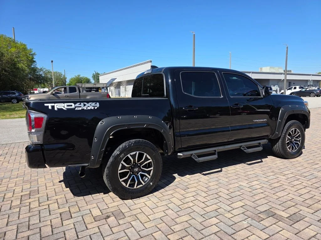 2023 Toyota Tacoma TRD Sport - Photo 11