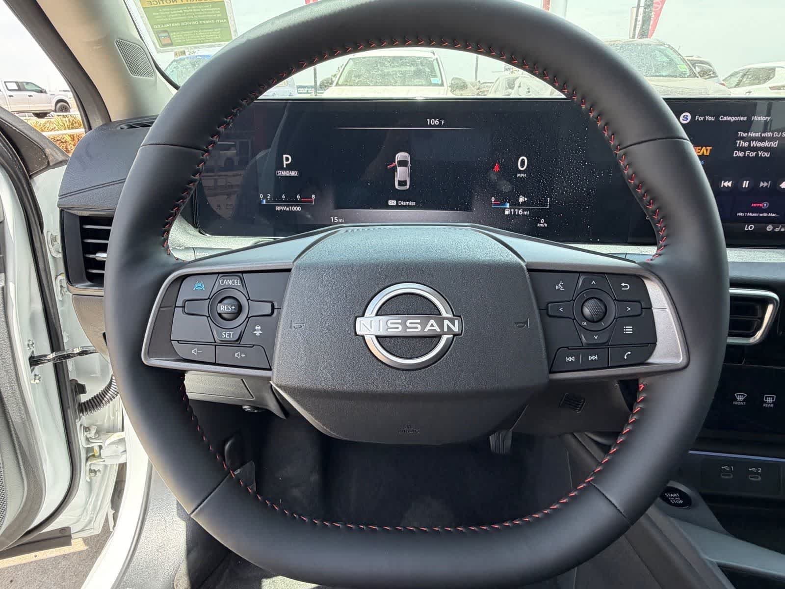 New 2026 Aspen White Tricoat/Super Black Nissan SR image 21