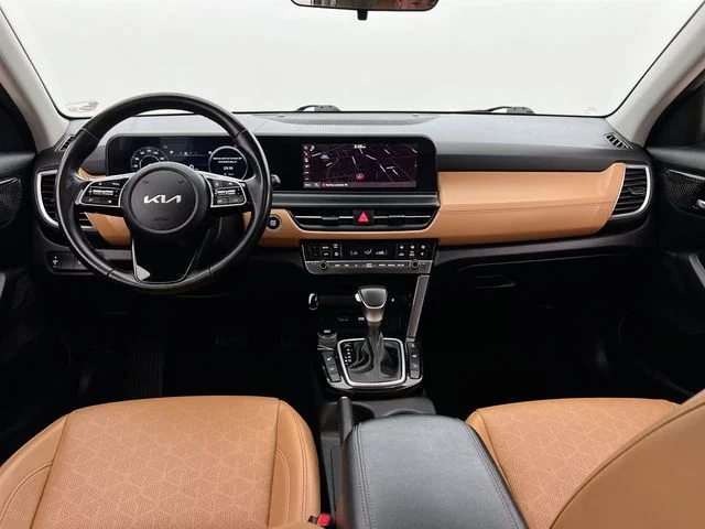Used 2024 White Kia EX image 2