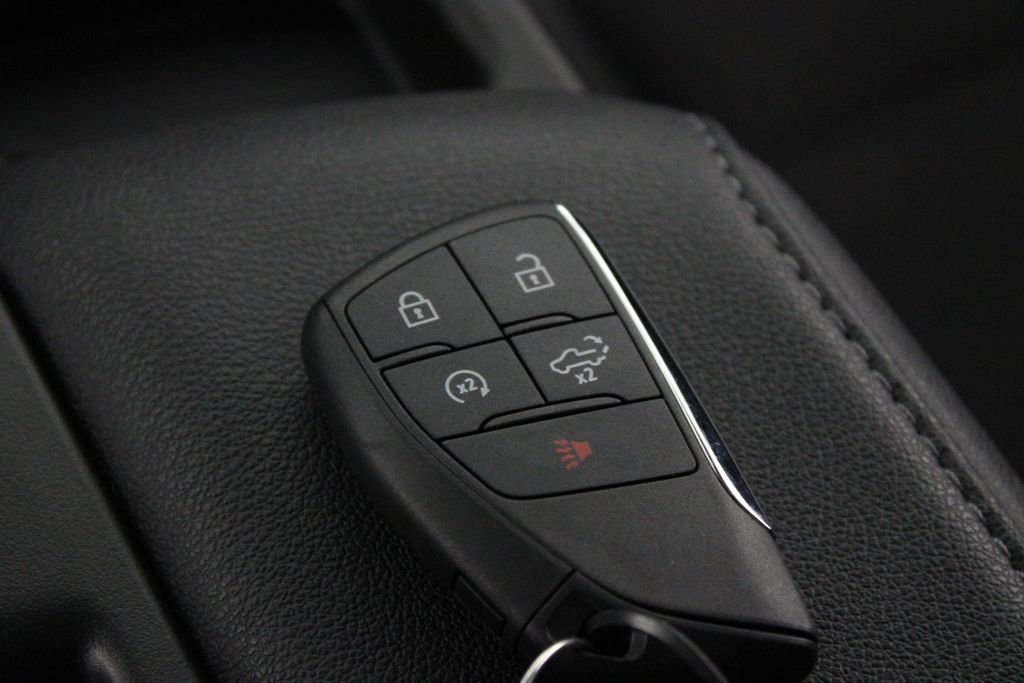 Used 2024 Red Chevrolet Custom image 26