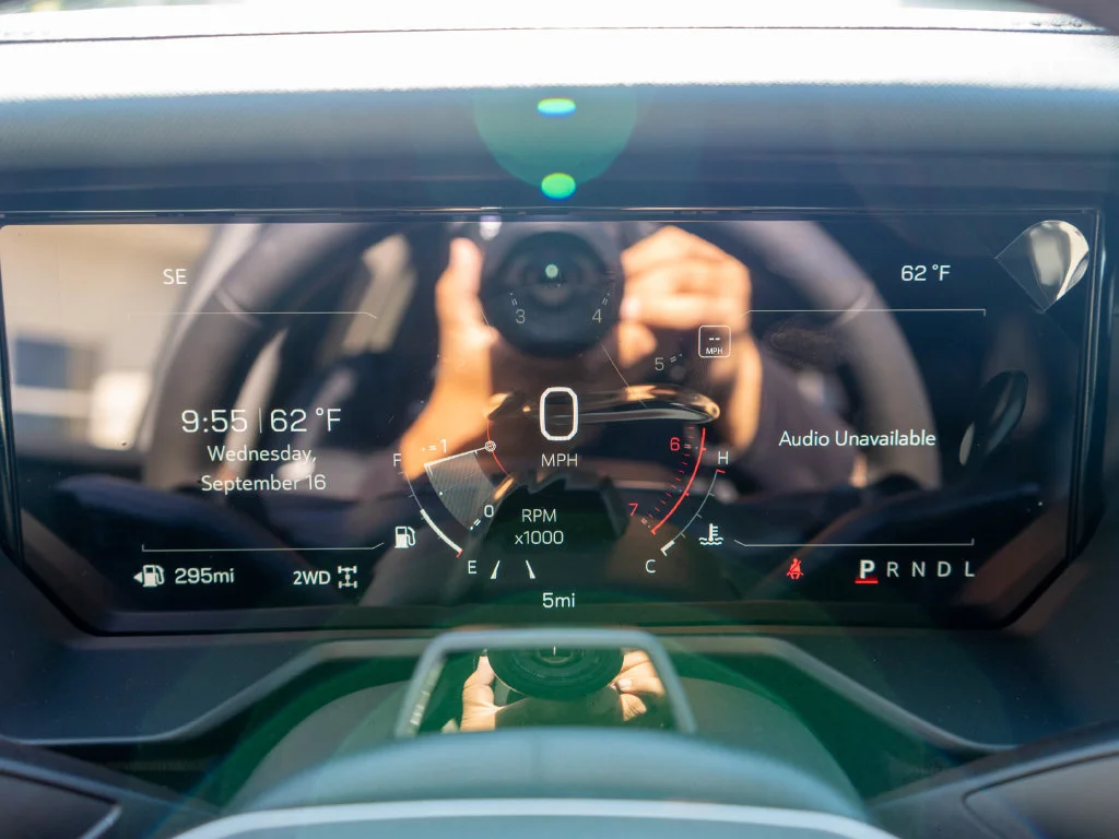 2027 GMC Acadia AT4 - Photo 25
