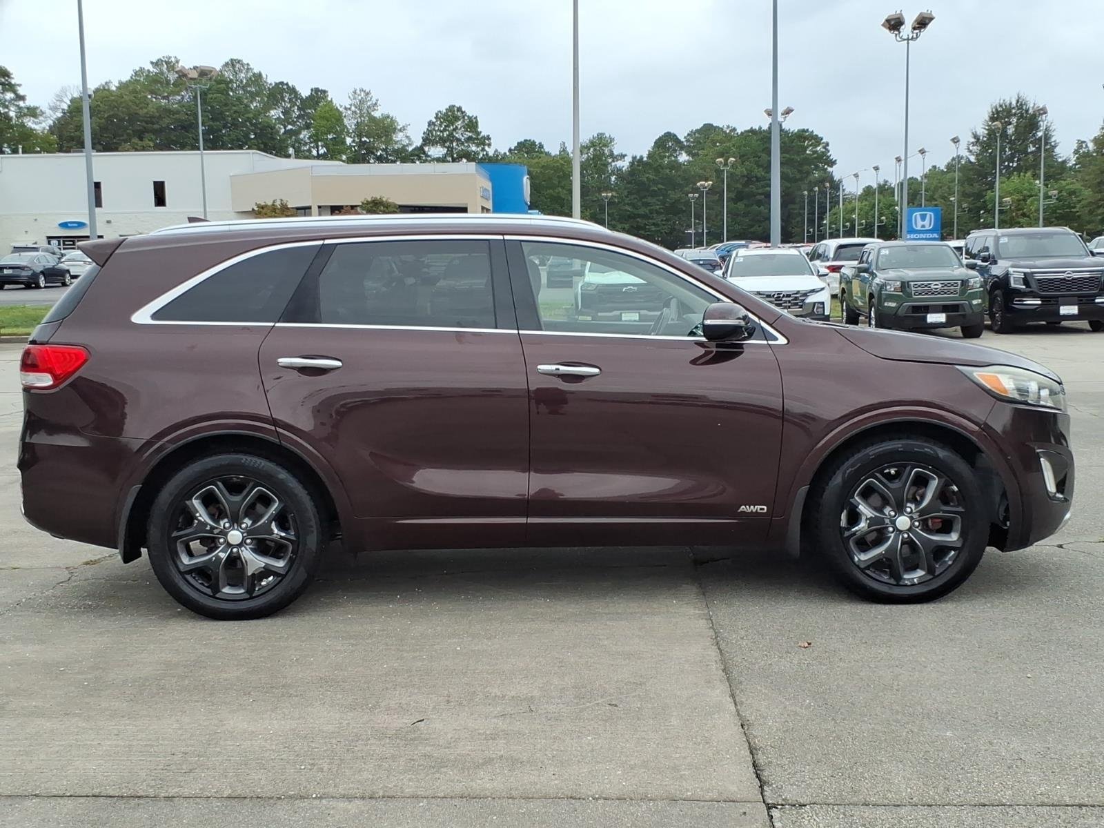 Used 2016 Dark Cherry Kia SX image 6