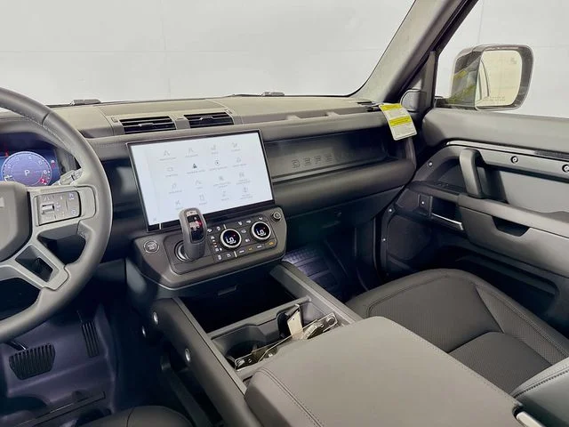 New 2026 Santorini Black Land Rover S image 26