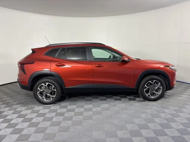 Used 2024 Cayenne Orange Metallic Chevrolet LT image 32