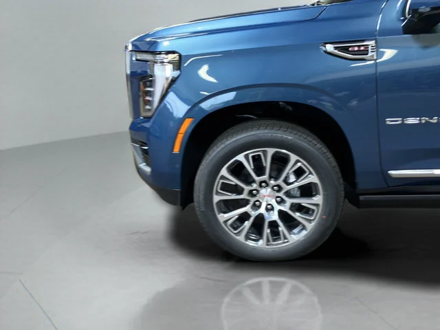 2026 GMC Yukon Denali - Photo 14