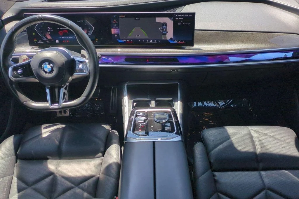 2023 BMW 7 Series 740i - Photo 17