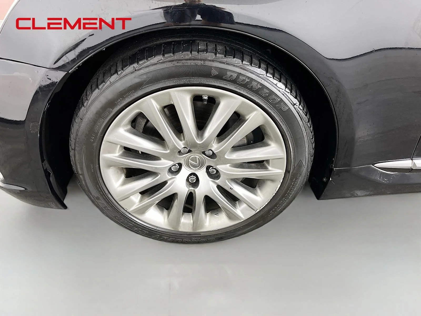 Used 2017 Black Lexus 460 image 39