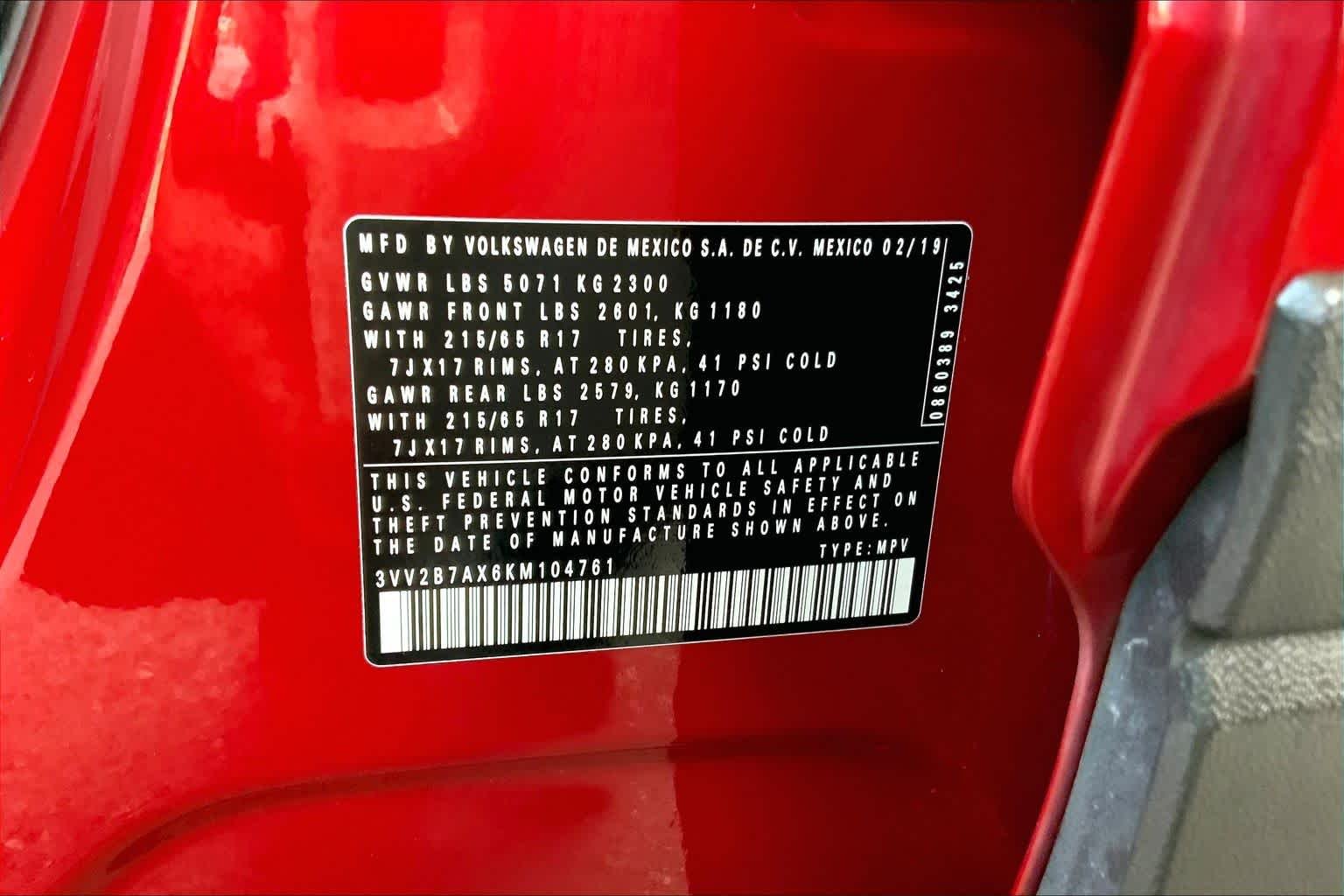 Used 2019 Cardinal Red Metallic Volkswagen SE image 34