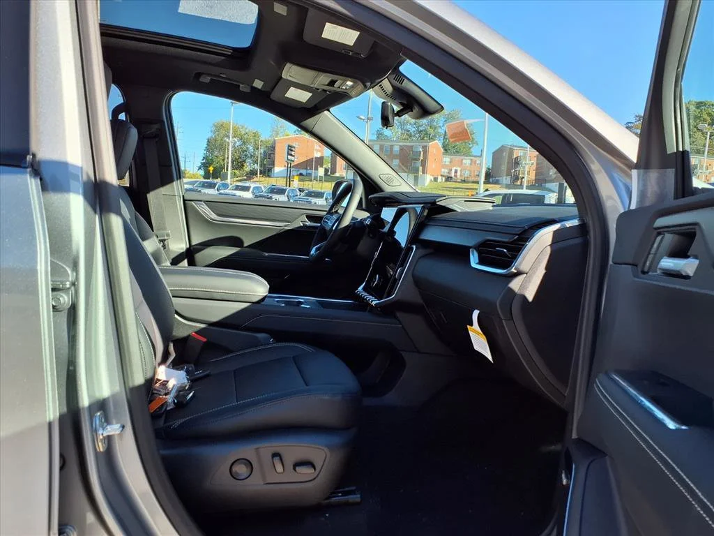 2026 GMC Acadia Elevation - Photo 22
