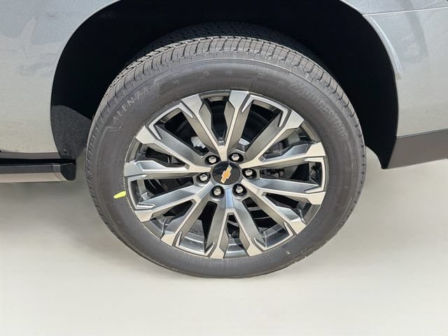 2026 Chevrolet Suburban High Country - Photo 35