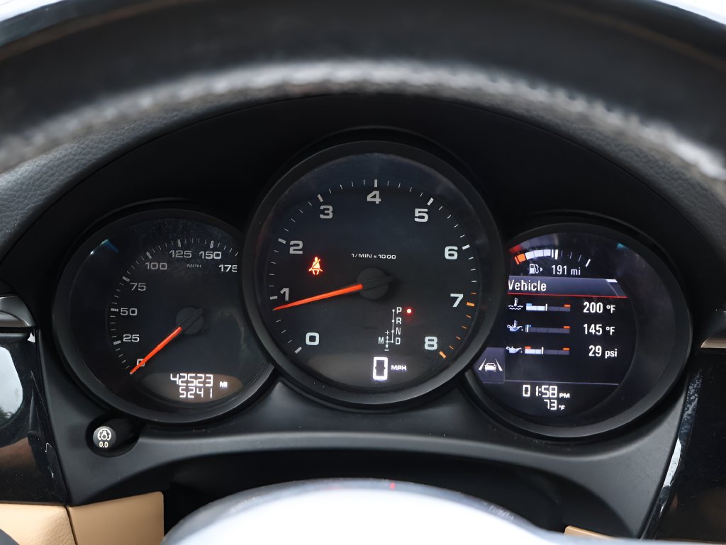 Used 2018 White Porsche Sport Edition image 27