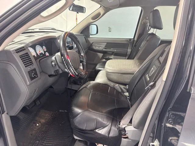 Used 2008 Black Dodge SLT image 12