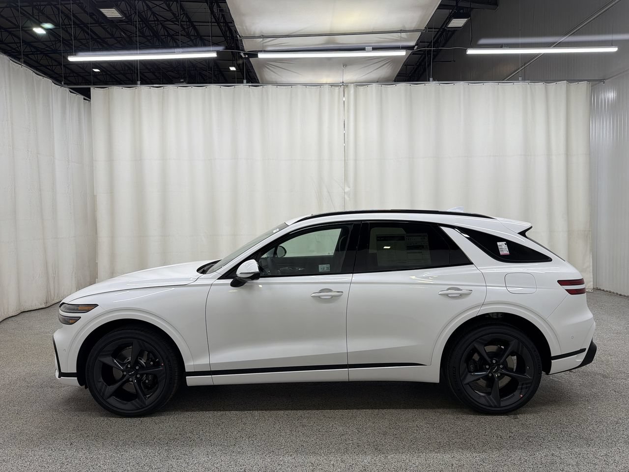 New 2027 Uyuni White Genesis 3.5T Sport Prestige image 6