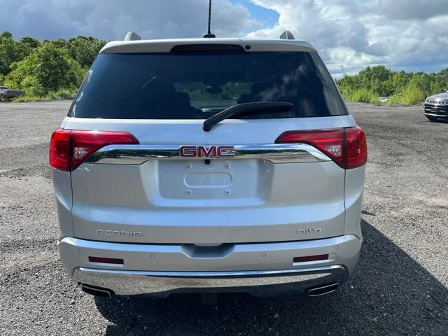 Used 2017 QUICKSILVER METALLIC GMC Denali image 6