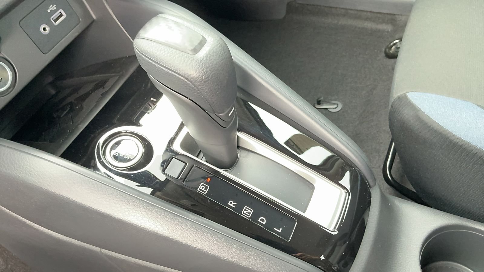 Certified Used 2025 Silver Nissan 1.6 SV image 33