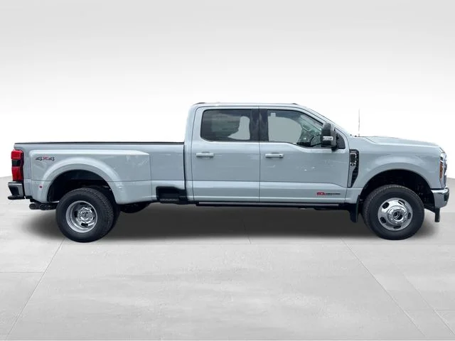 New 2026 Avalanche Ford F-350® Lariat® image 7