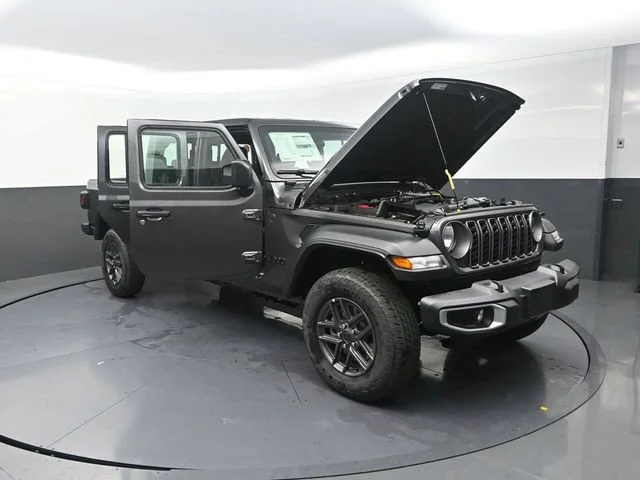 New 2026 Granite Crystal Metallic Clear-Coat Exterior Paint Jeep Sport image 29