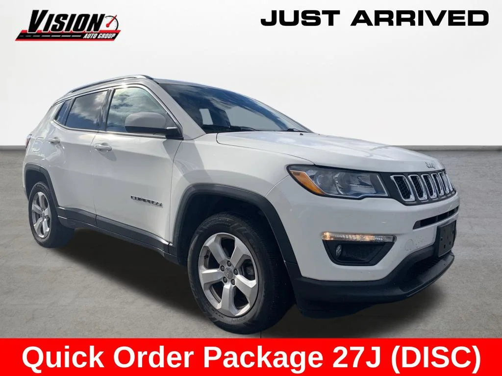 Used 2019 White Jeep Latitude image 4