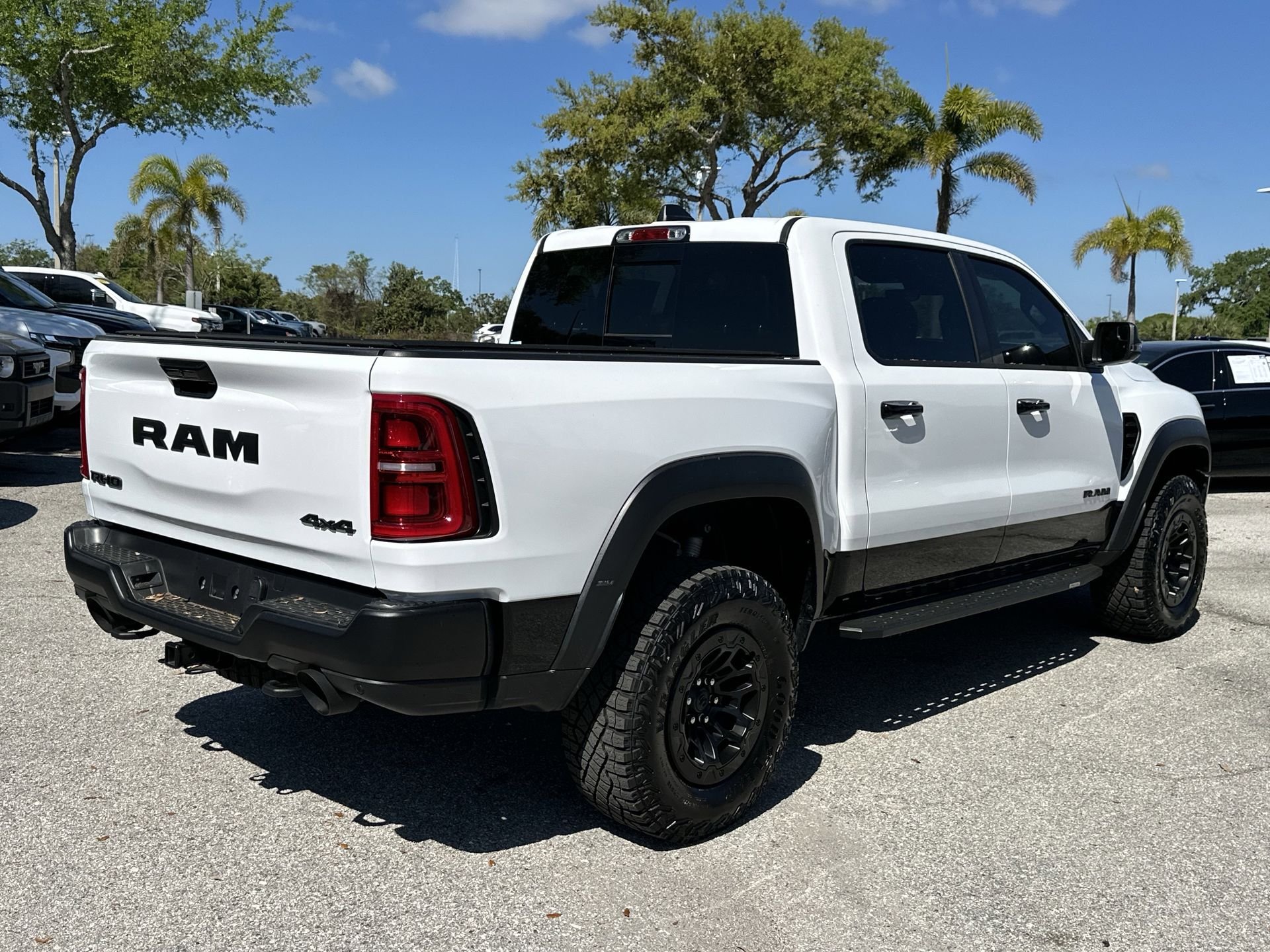 View vehicle photo 4