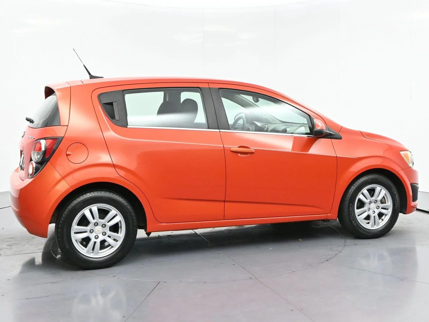 Used 2012 Inferno Orange Metallic Chevrolet LT image 8