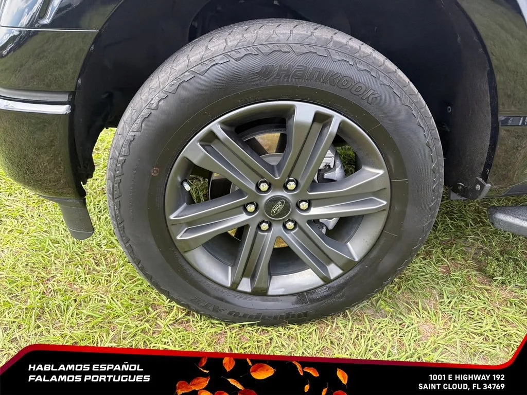 Used 2023 Black Ford XLT image 10