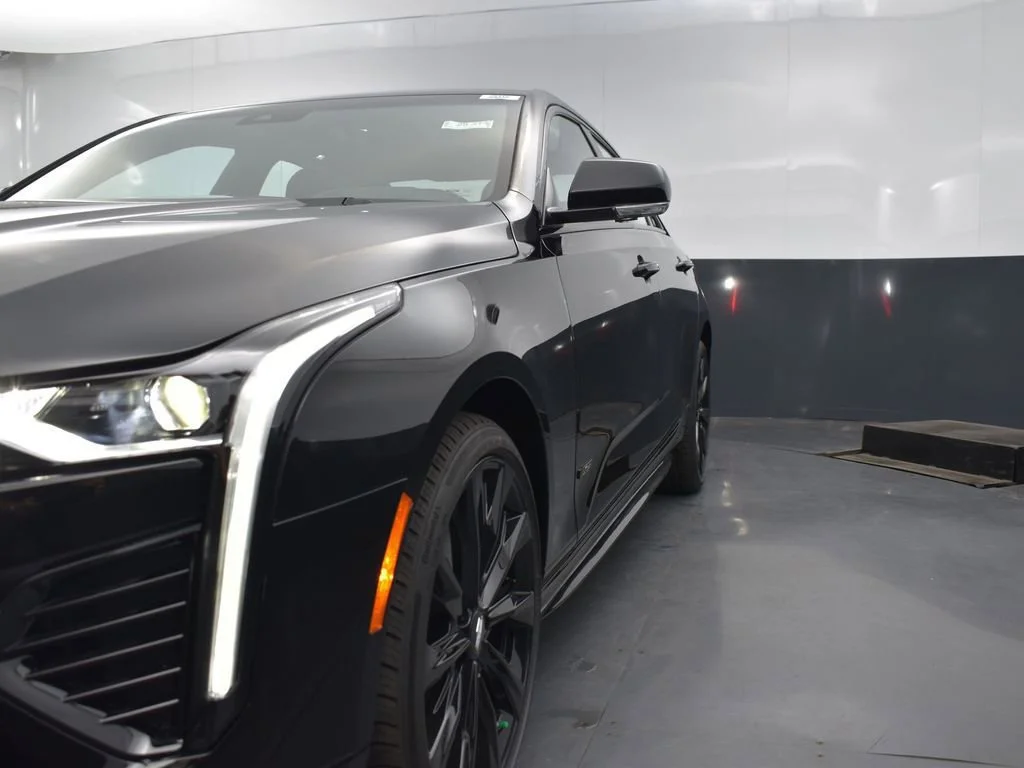 2025 Cadillac CT4 V-Series - Photo 34