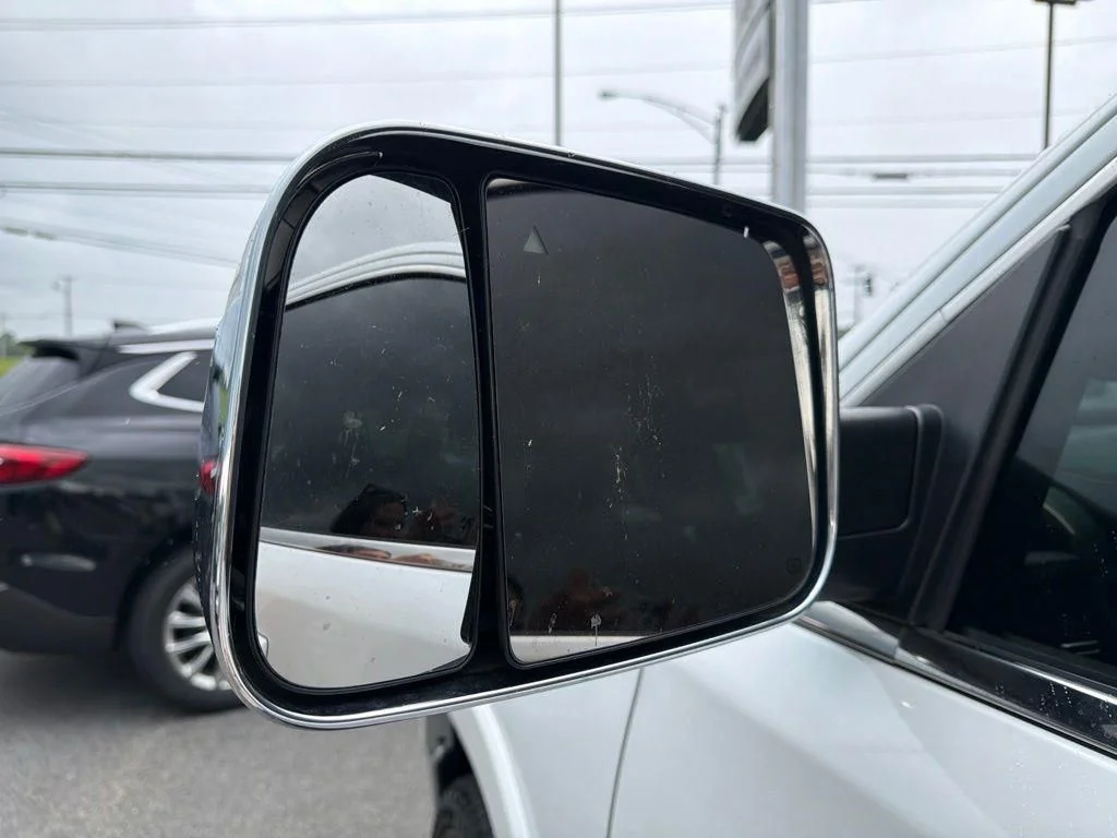 Used 2019 White Ram Laramie Longhorn image 26