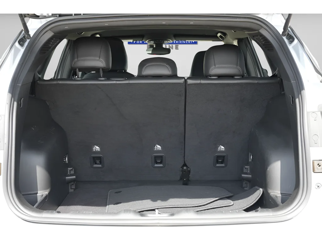 Used 2024 Silver Jeep Limited image 11