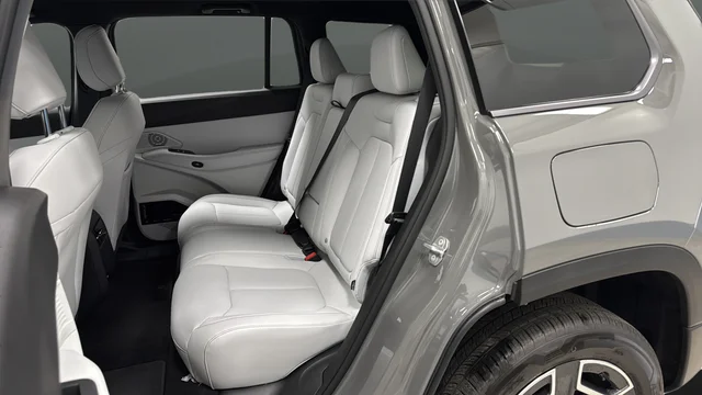 New 2026 Sting-Gray Clearcoat Jeep Limited image 22