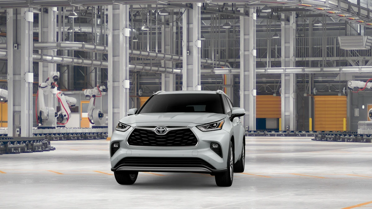 New 2026 Wind Chill Pearl Toyota Hybrid Platinum image 18