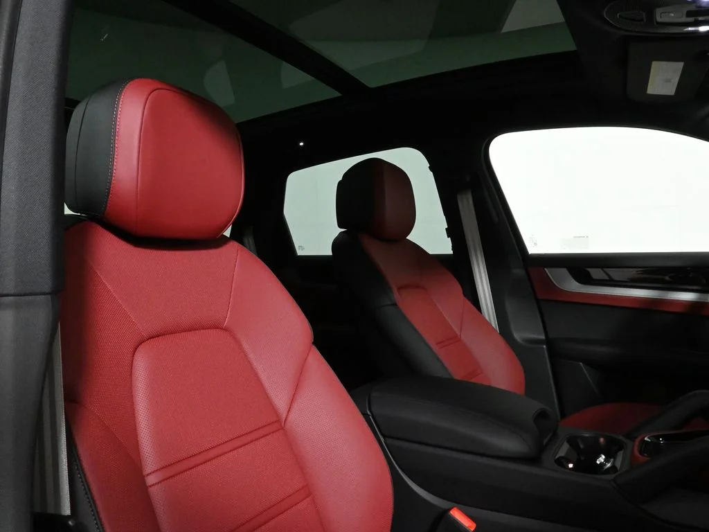 Used 2026  Porsche S image 39