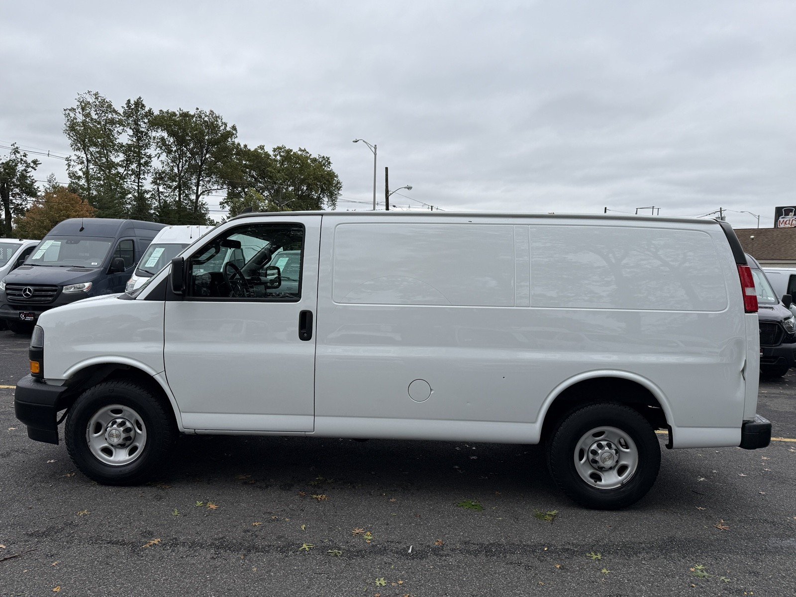 2020 Chevrolet Express Cargo Work Van 2500 photo 4