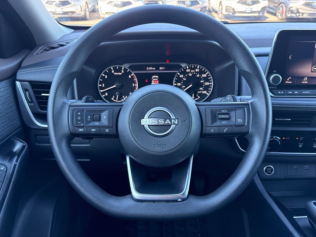Used 2023 White Nissan S image 18