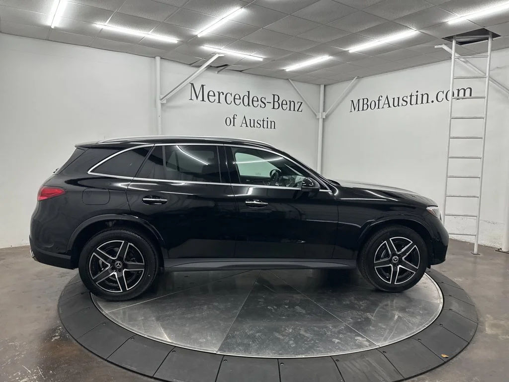 Used 2026 Black Mercedes-Benz GLC 300 image 8