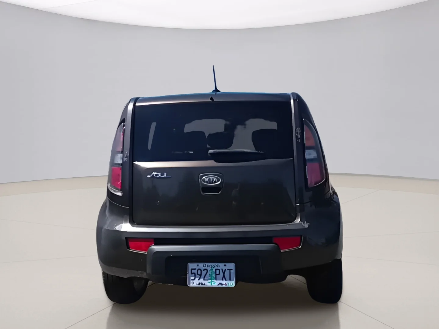 Used 2010 Gray Kia ! WAGON image 4