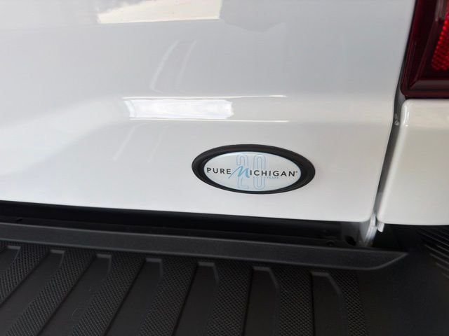 New 2026 Oxford White Ford XLT image 17