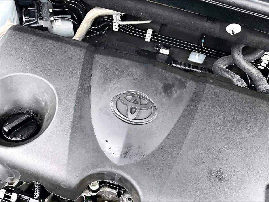Used 2024 White Toyota XLE image 30