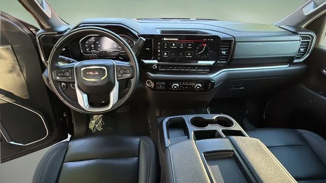Used 2025 Black GMC SLT image 17