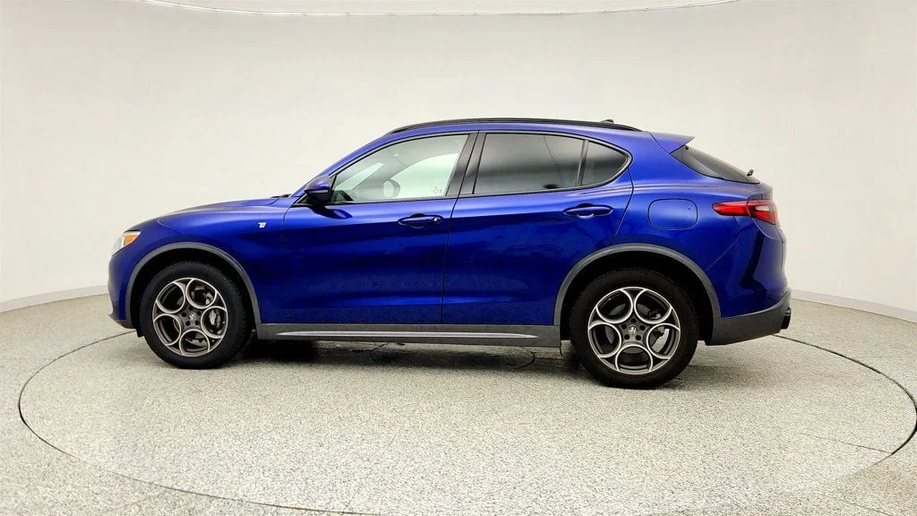 Used 2022 Anodized Blue Metallic Alfa Romeo Ti AWD image 8