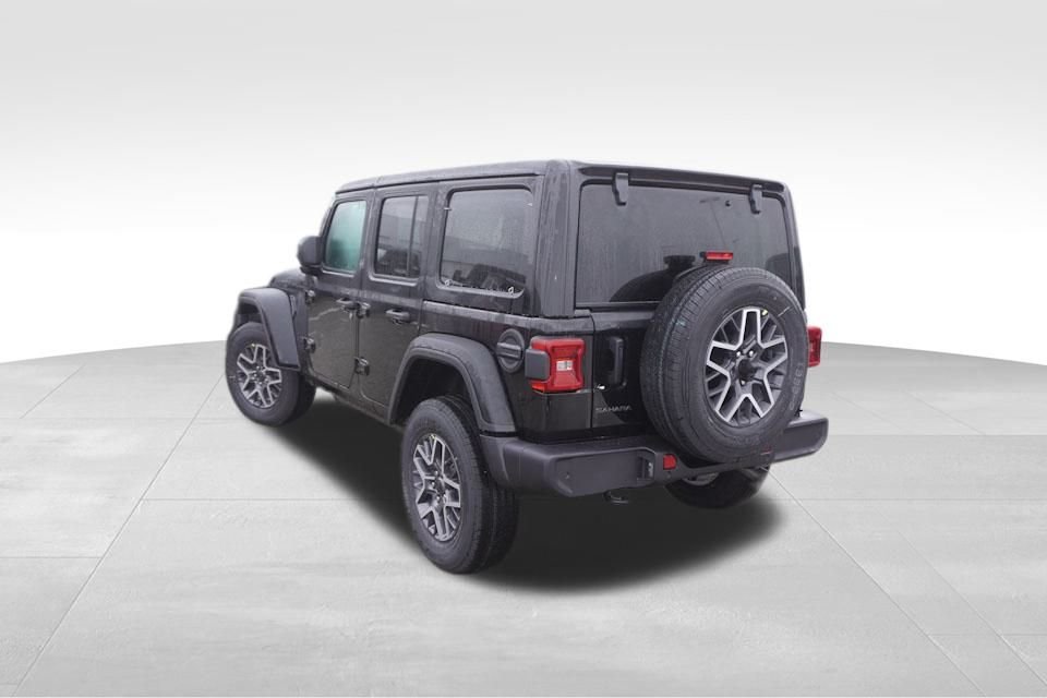 New 2025 Black Clear-Coat Exterior Paint Jeep Sahara image 5