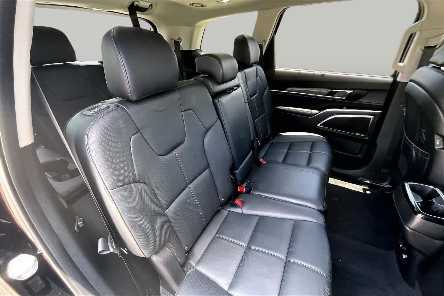 Used 2022 Ebony Black Kia SX image 20