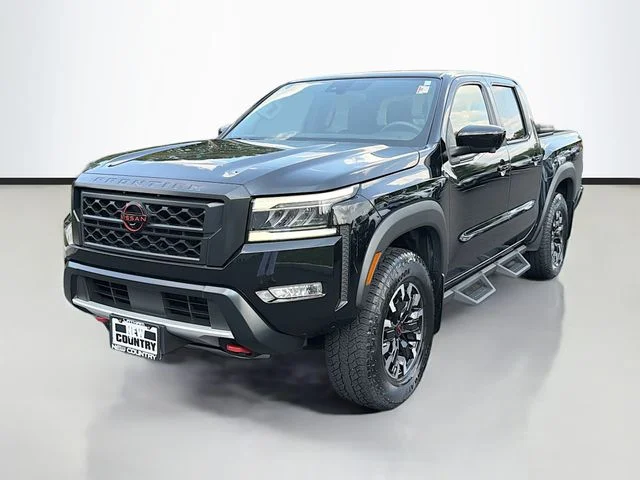 Used 2023 Black Nissan PRO-4X image 3