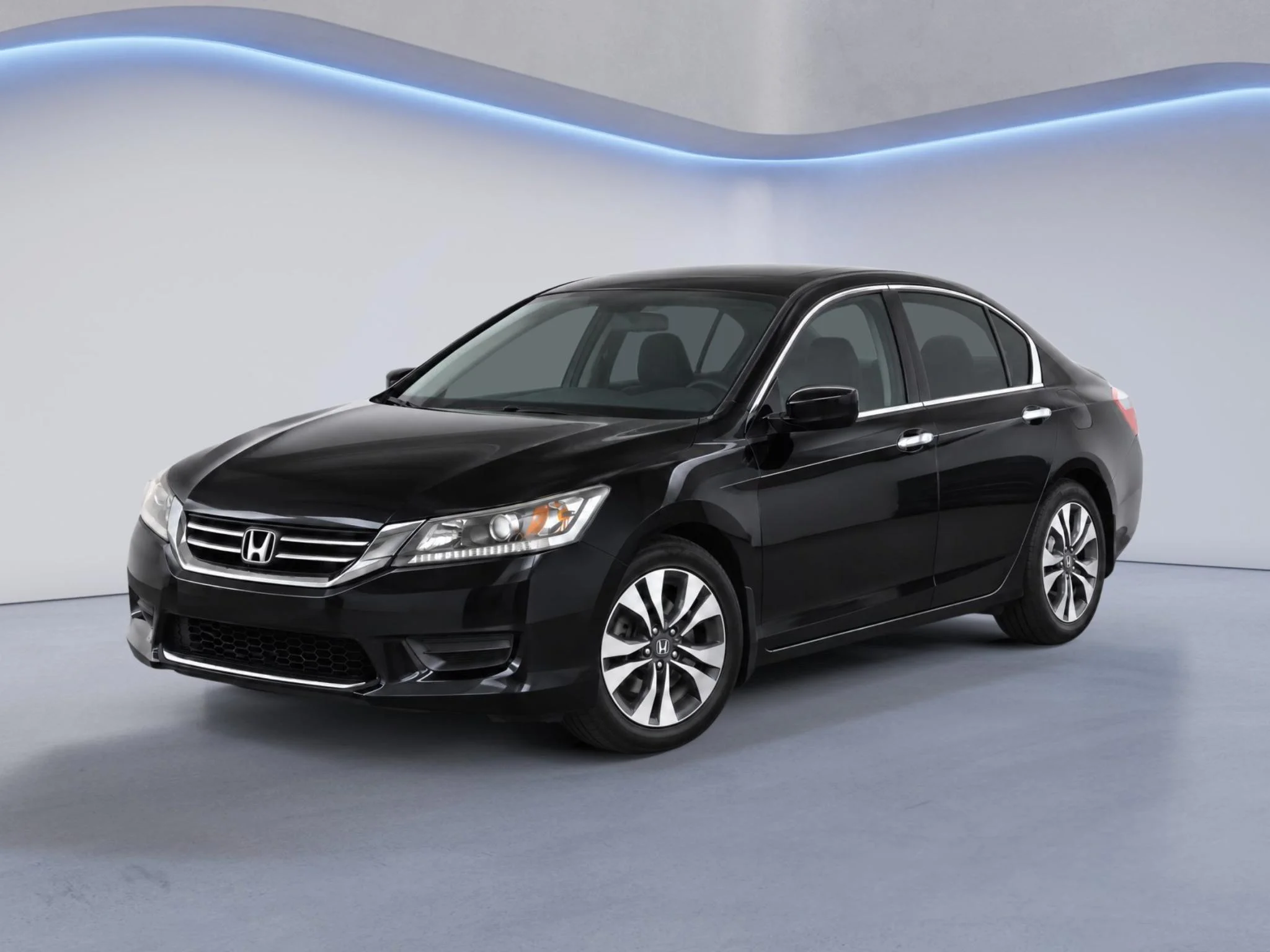 Used 2015 Crystal Black Pearl Honda LX image 1