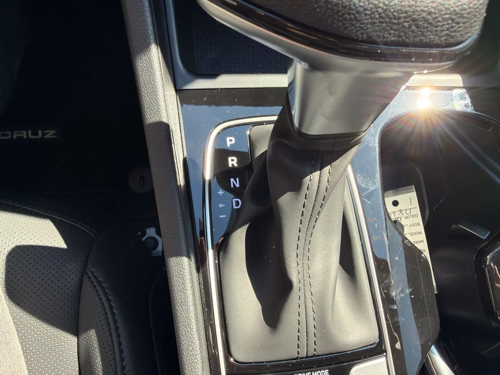New 2027 Phantom Black Hyundai SE image 30